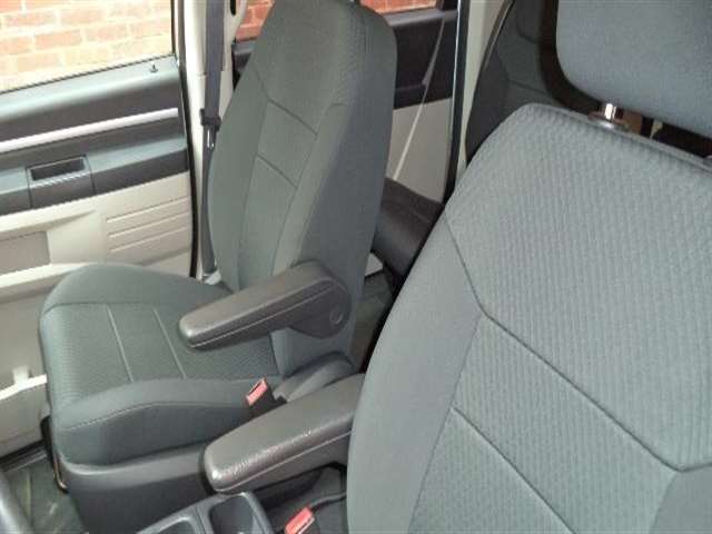 2010 Dodge Grand Caravan SE 4dr Mini-Van